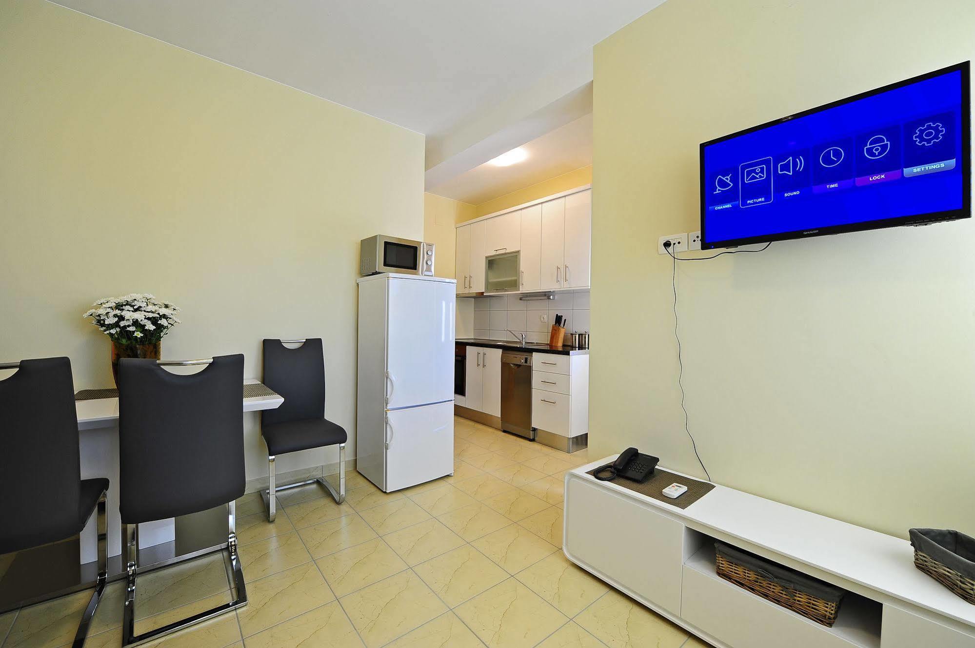 The One Resort Podstrana Ngoại thất bức ảnh