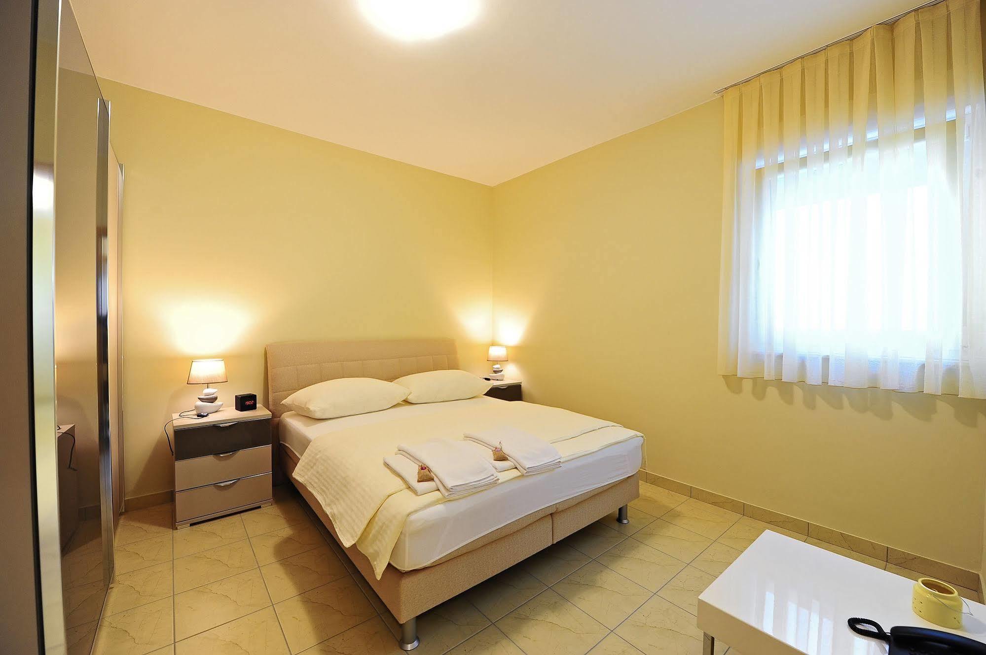 The One Resort Podstrana Ngoại thất bức ảnh